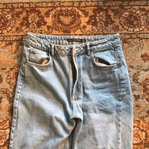 Zara Trafaluc denimwear light wash mom jeans
